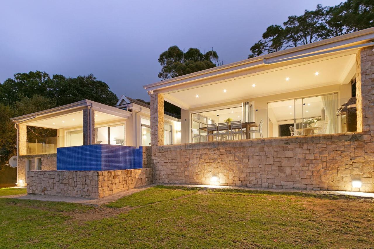 Luxury Serviced Mountain Villa In Constantia Cape Town Exterior photo